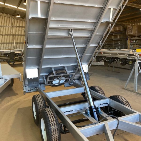 2500mm 2 tonne Tipping Trailer
